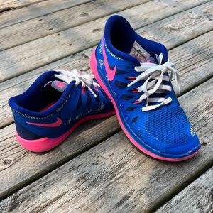 Nike girls size 4.5 sneakers